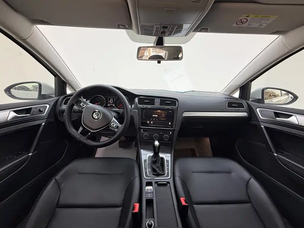 Golf 2020 280TSI DSG comfort model купить на сайте DeffCars