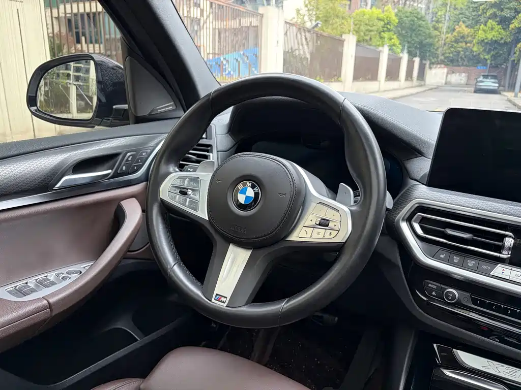 BMW X3 2023 xDrive30i Exclusive M Night Package купить на сайте DeffCars