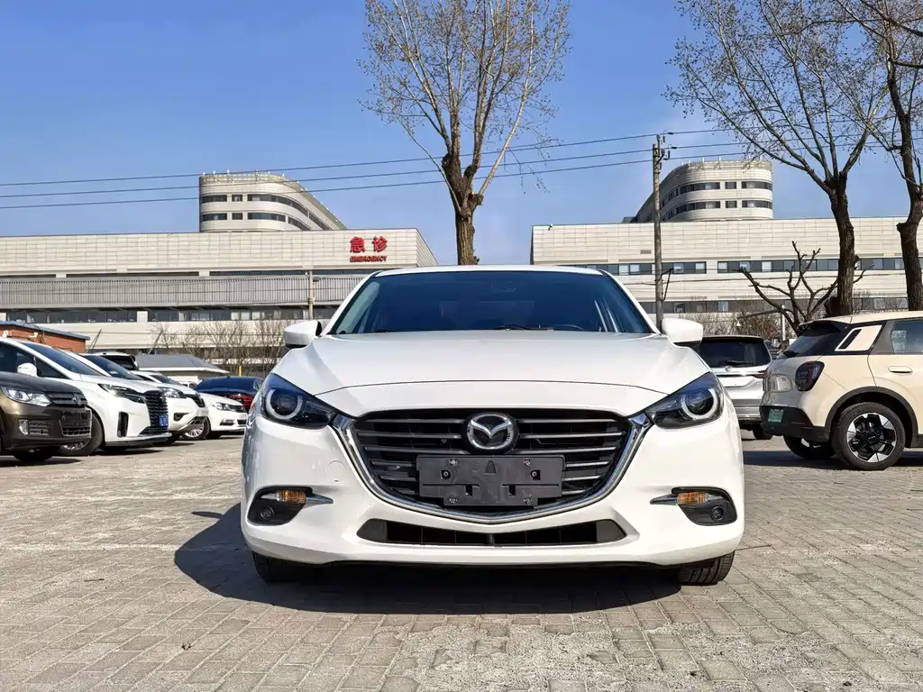 Mazda3 Angkesela 2019 Cloud Control Edition Sedan 1.5L Automatic Luxury Type National V купить на сайте DeffCars