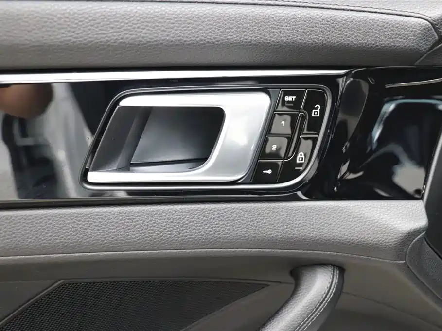 Panamera 2019 Panamera Executive Extended Edition 2.9T купить на сайте DeffCars