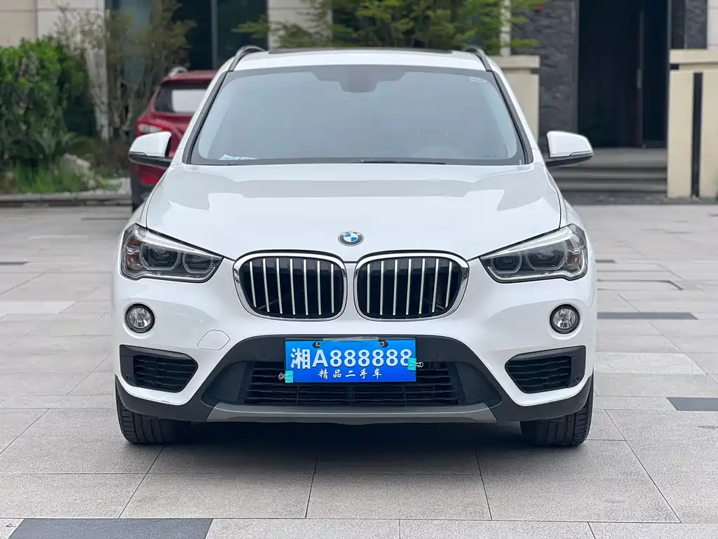 BMW X1 2016 sDrive18Li Exclusive Model купить на сайте DeffCars