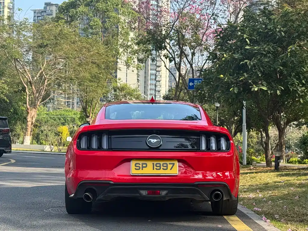 Mustang 2021 2.3T EcoBoost купить на сайте DeffCars