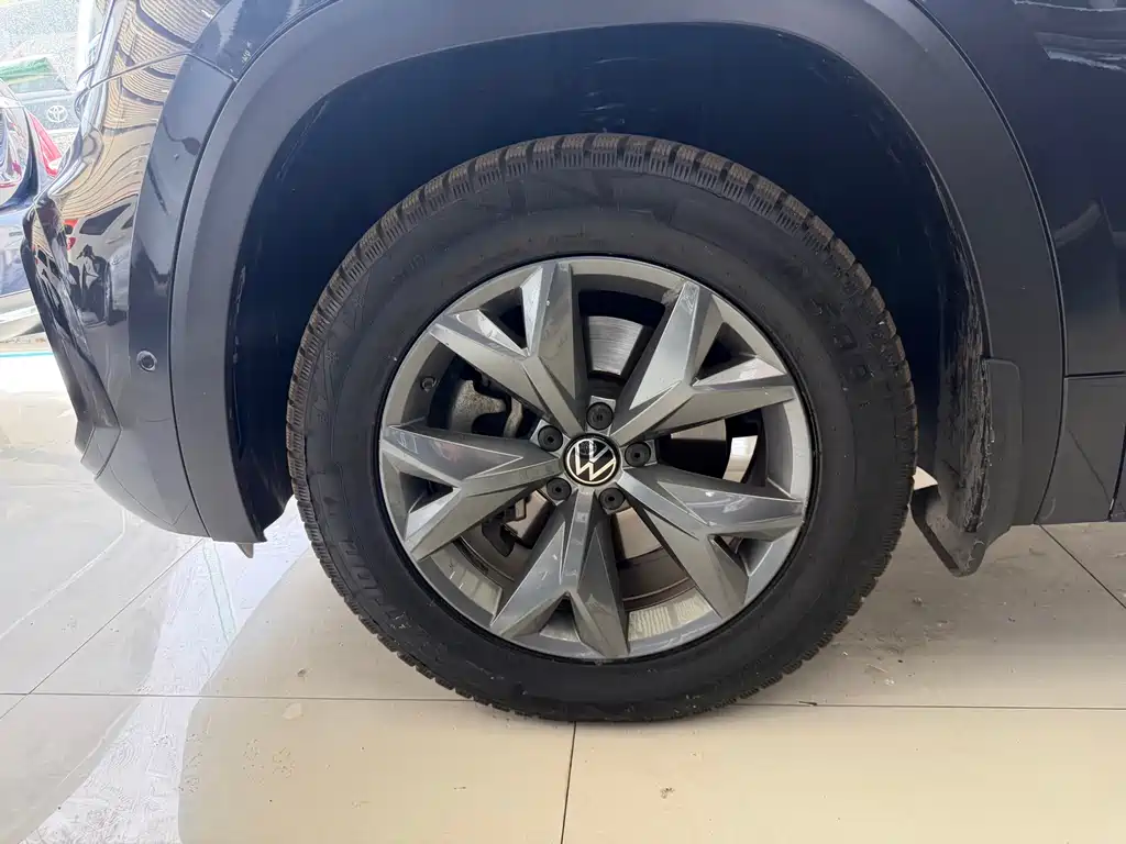 Touron 2021 Touron X 380TSI four-wheel drive luxury version купить на сайте DeffCars