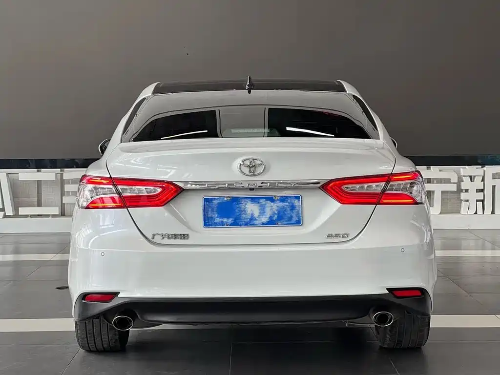 Camry 2021 2.5G Deluxe Edition купить на сайте DeffCars