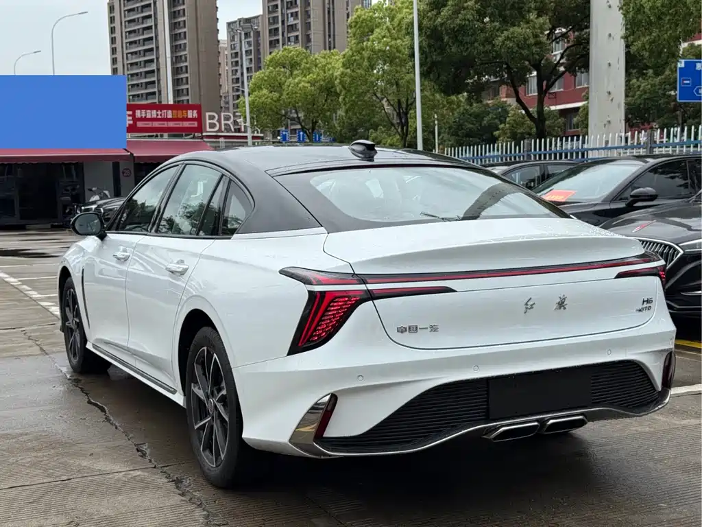 Hongqi H6 2025 2.0T Zhiyuan Edition купить на сайте DeffCars
