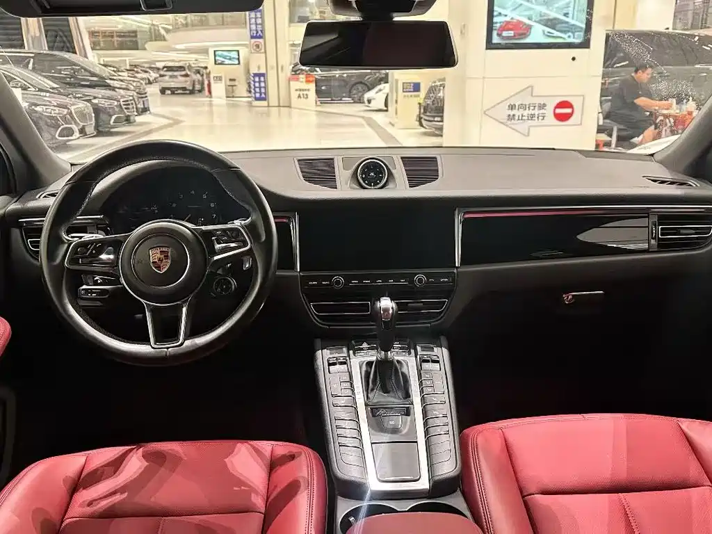 Macan 2020 Macan 2.0T купить на сайте DeffCars