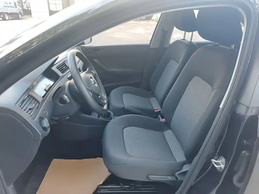 Santana 2019 1.5L Manual Fashion Edition National VI купить на сайте DeffCars