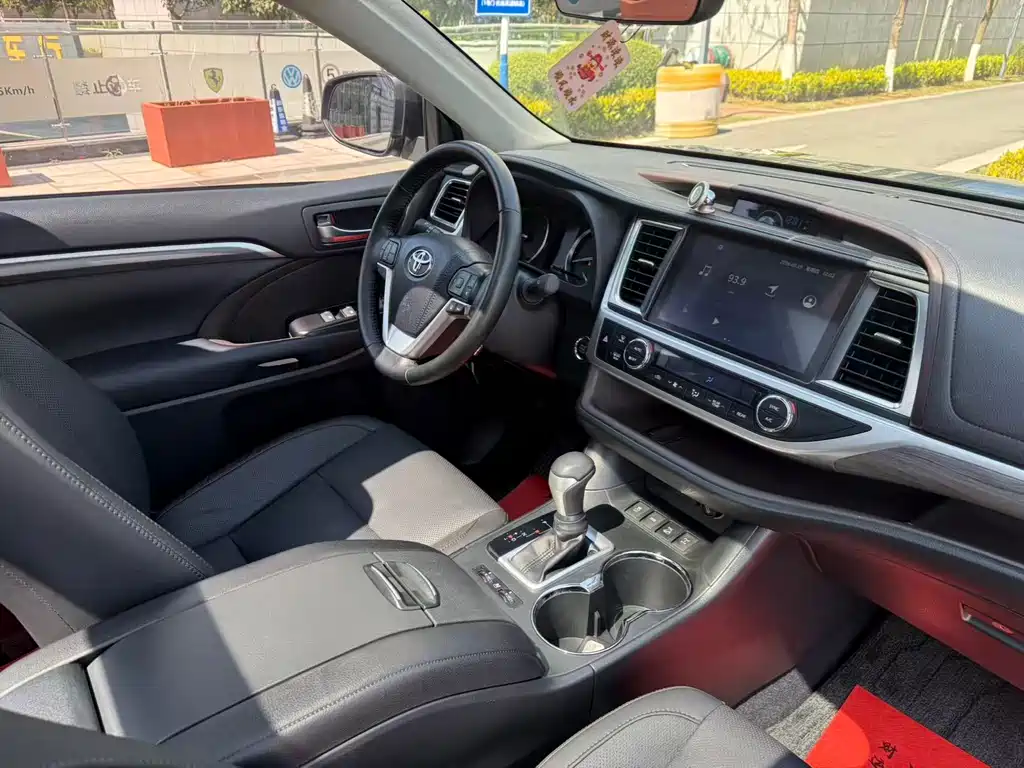 Highlander 2018 2.0T four-wheel drive extreme version, 7 seats, National V купить на сайте DeffCars