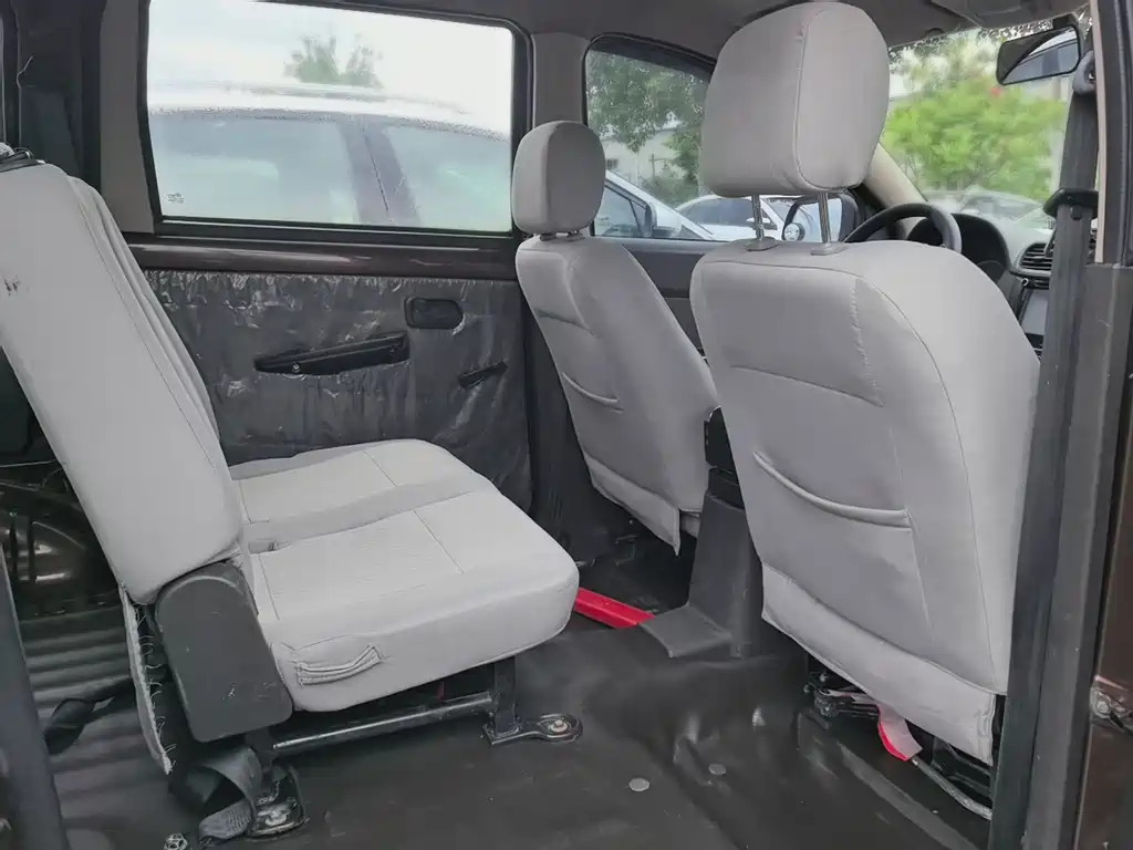 Wuling Hongguang 2015 1.2L S basic model National V купить на сайте DeffCars