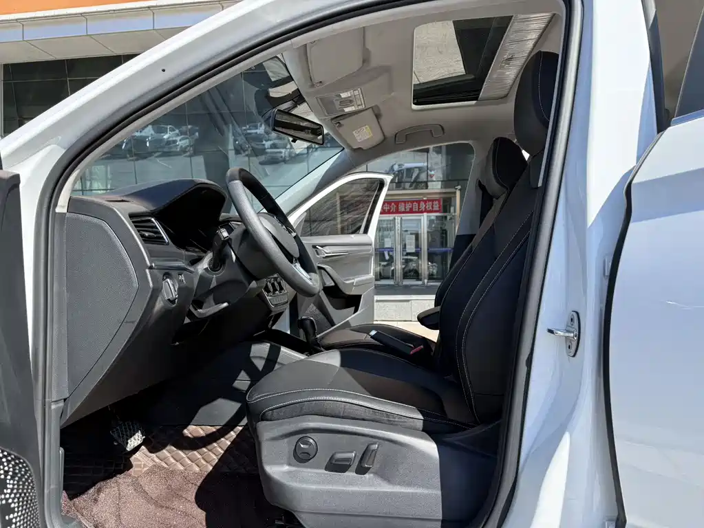 Komic 2023 facelift 1.5L automatic comfort version купить на сайте DeffCars