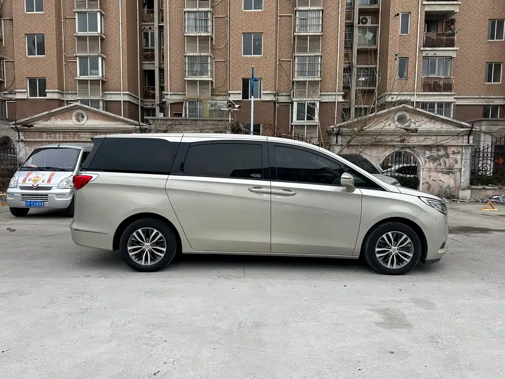 Buick GL8 2018 ES 28T luxury model National VI купить на сайте DeffCars