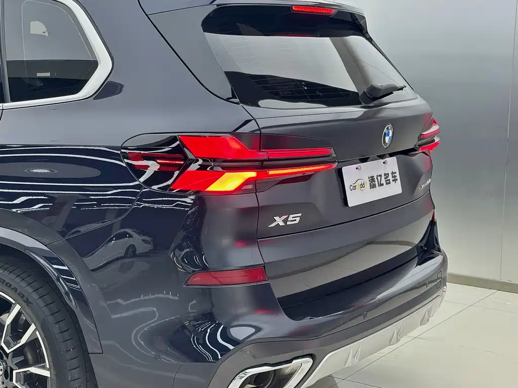 BMW X5 2023 xDrive 40Li M Sports Package купить на сайте DeffCars