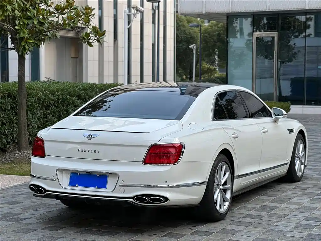 Flying Spur 2021 4.0T V8 Standard Edition купить на сайте DeffCars