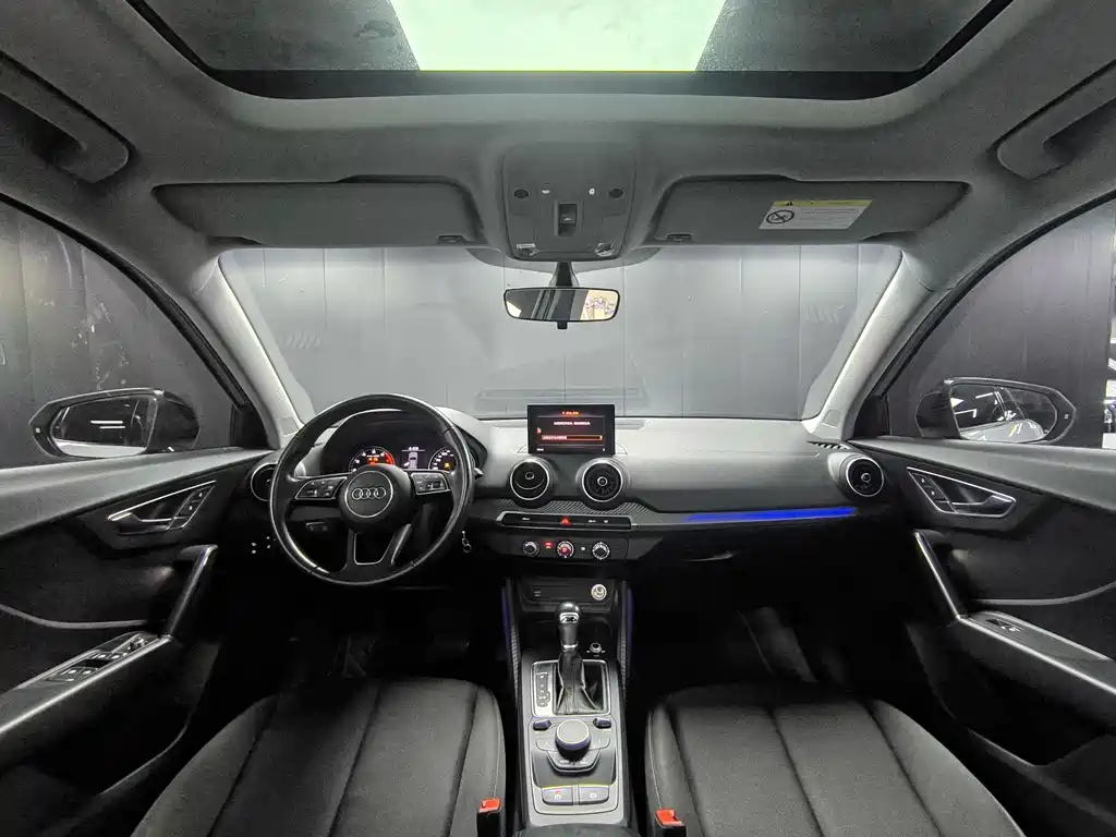 Audi Q2L 2018 35 TFSI launches exclusive version, National VI купить на сайте DeffCars