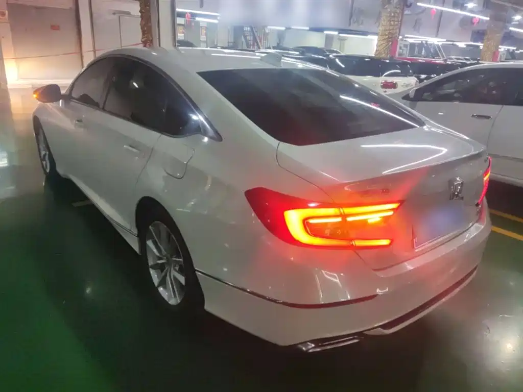 Accord 2022 260TURBO Deluxe Edition купить на сайте DeffCars