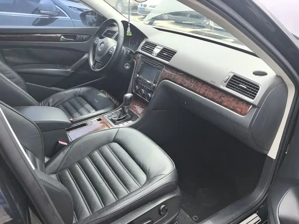 Passat 2013 1.8TSI DSG Premium Edition купить на сайте DeffCars