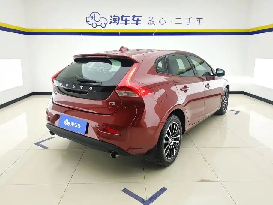 Volvo V40 2017 T3 Zhiyi Edition купить на сайте DeffCars