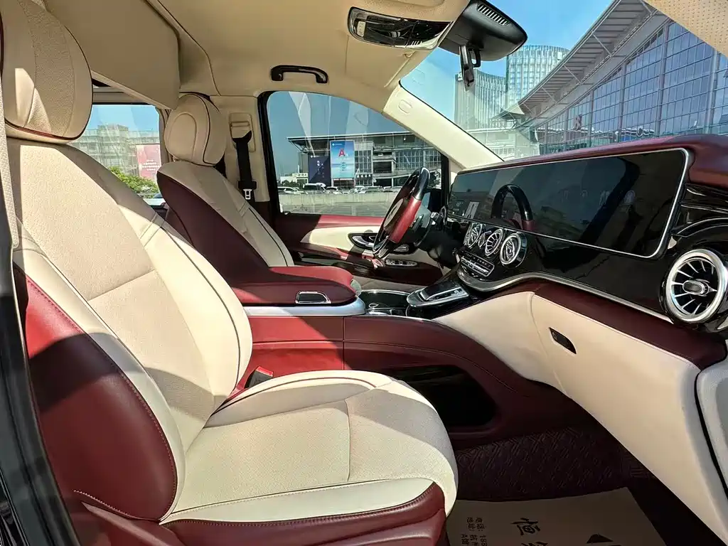 Vito 2023 2.0T Business Edition 7 seats купить на сайте DeffCars