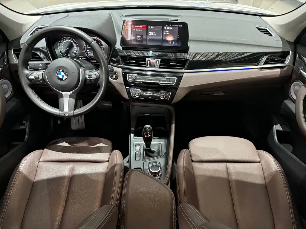 BMW X1 2022 sDrive25Li Leading Model купить на сайте DeffCars