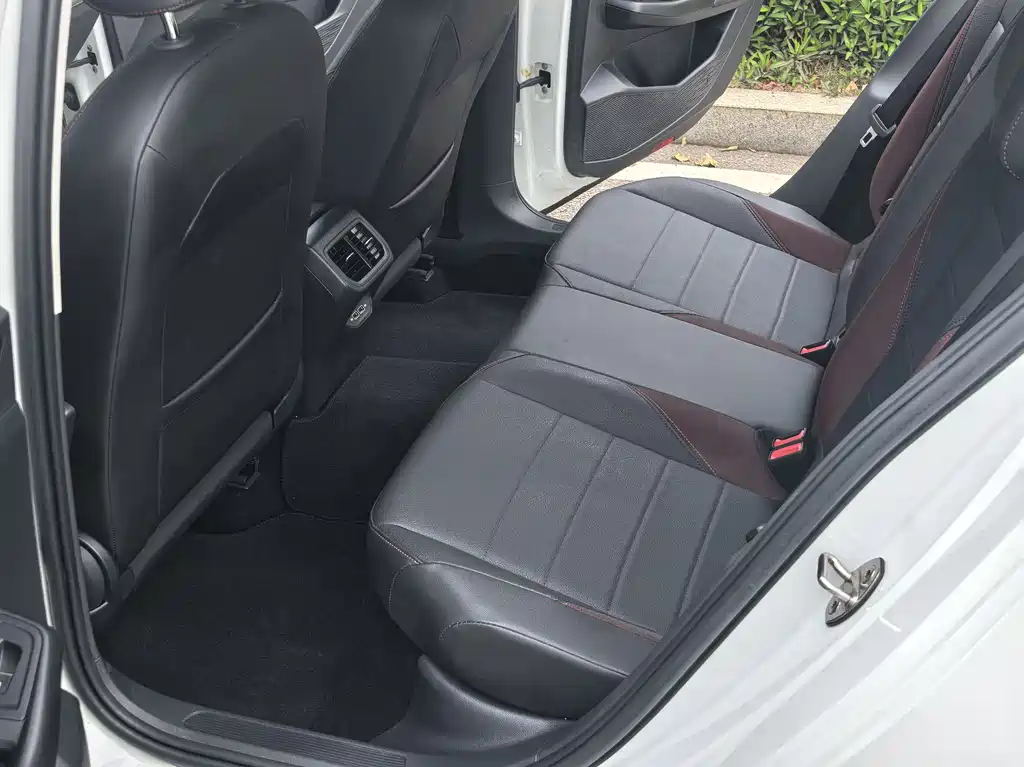 Bora 2021 1.5L automatic comfort intelligent connected version купить на сайте DeffCars