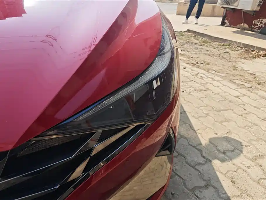 Elantra 2022 1.5L CVT LUX Premium Edition купить на сайте DeffCars
