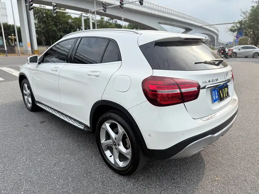 Mercedes-Benz GLA 2017 GLA 200 Dynamic купить на сайте DeffCars