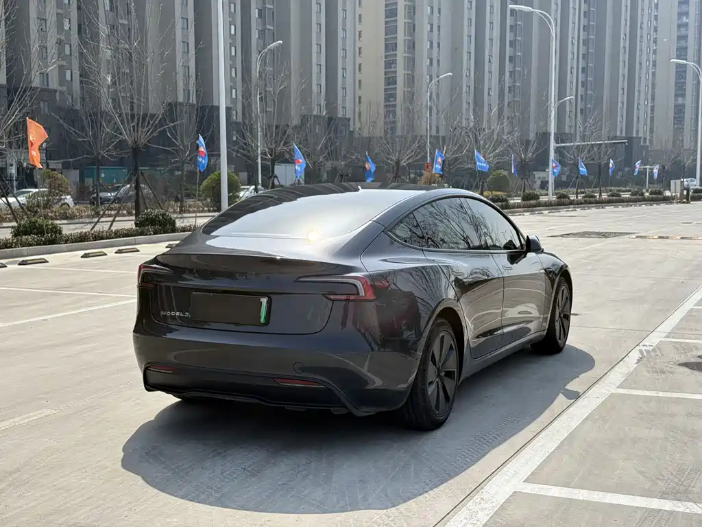 Model 3 2023 long-range all-wheel drive version купить на сайте DeffCars