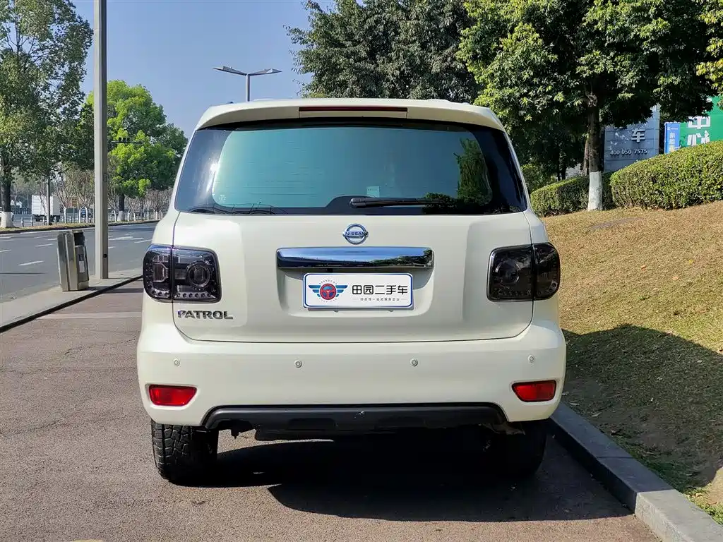 Patrol 2018 4.0L LinkedIn model купить на сайте DeffCars