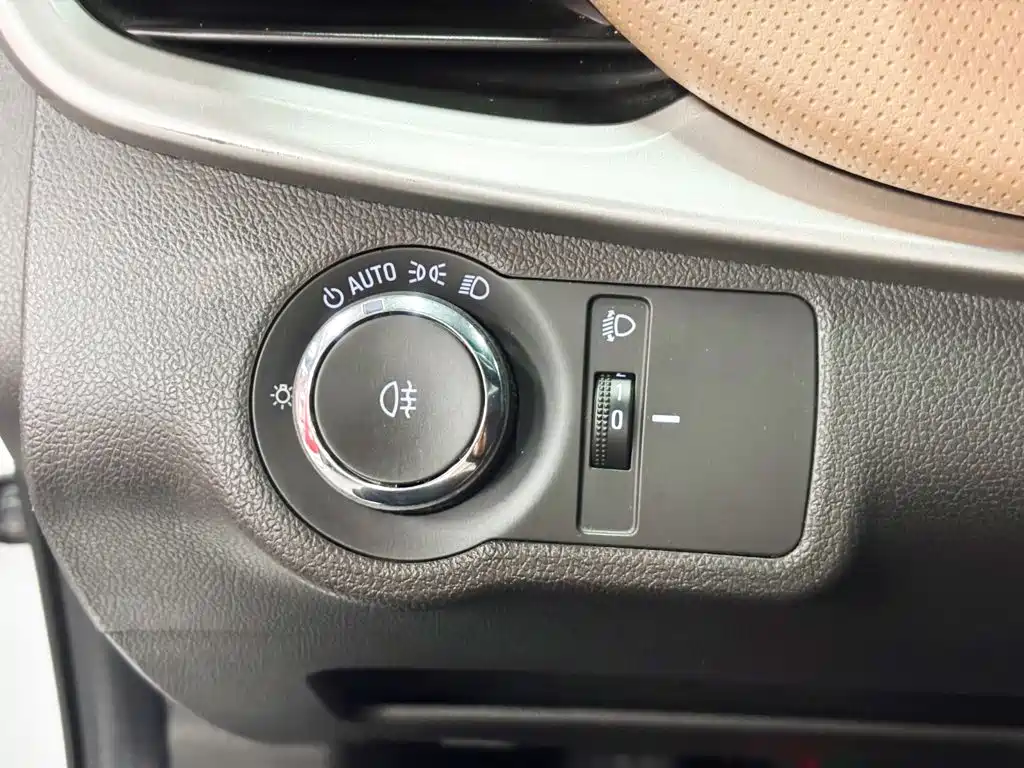 Cruze 2021 320 Automatic Sunroof Edition купить на сайте DeffCars