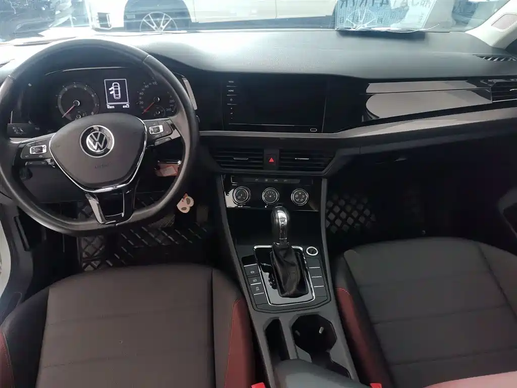 Bora 2021 1.5L automatic comfort intelligent connected version купить на сайте DeffCars