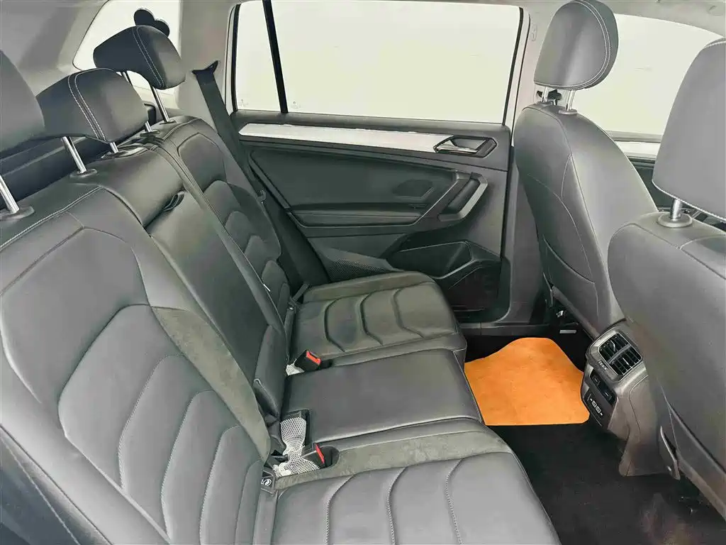 Tiguan L 2019 330TSI automatic two-wheel drive panoramic comfort version National VI купить на сайте DeffCars