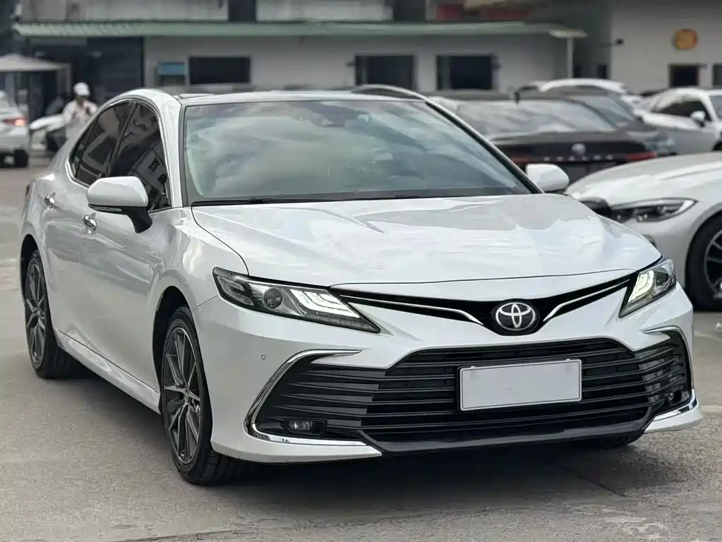 Camry 2021 2.5G Deluxe Edition купить на сайте DeffCars