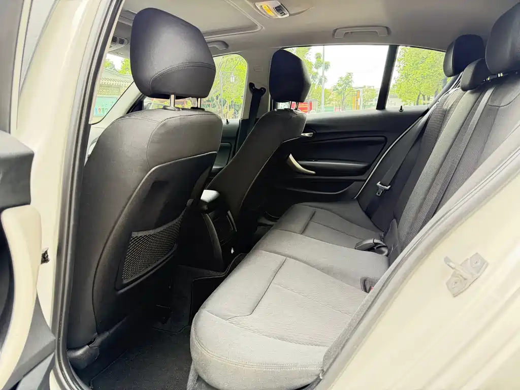 BMW 1 Series Imported 2015 Model 118i Leading купить на сайте DeffCars