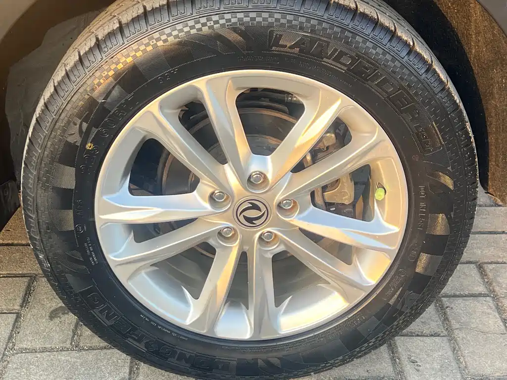 Fengguang 580 2017 1.5T CVT comfort model купить на сайте DeffCars