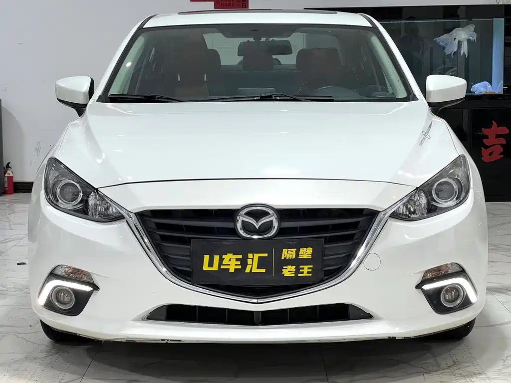 Mazda3 Angkesela 2016 sedan 1.5L automatic luxury model купить на сайте DeffCars