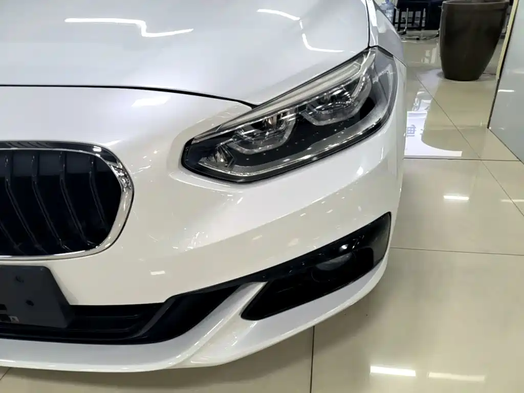 BMW 1 Series 2018 118i Sports купить на сайте DeffCars