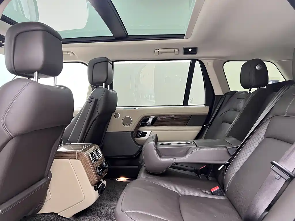 Range Rover 2018 3.0 SC V6 Vogue Extended Edition купить на сайте DeffCars