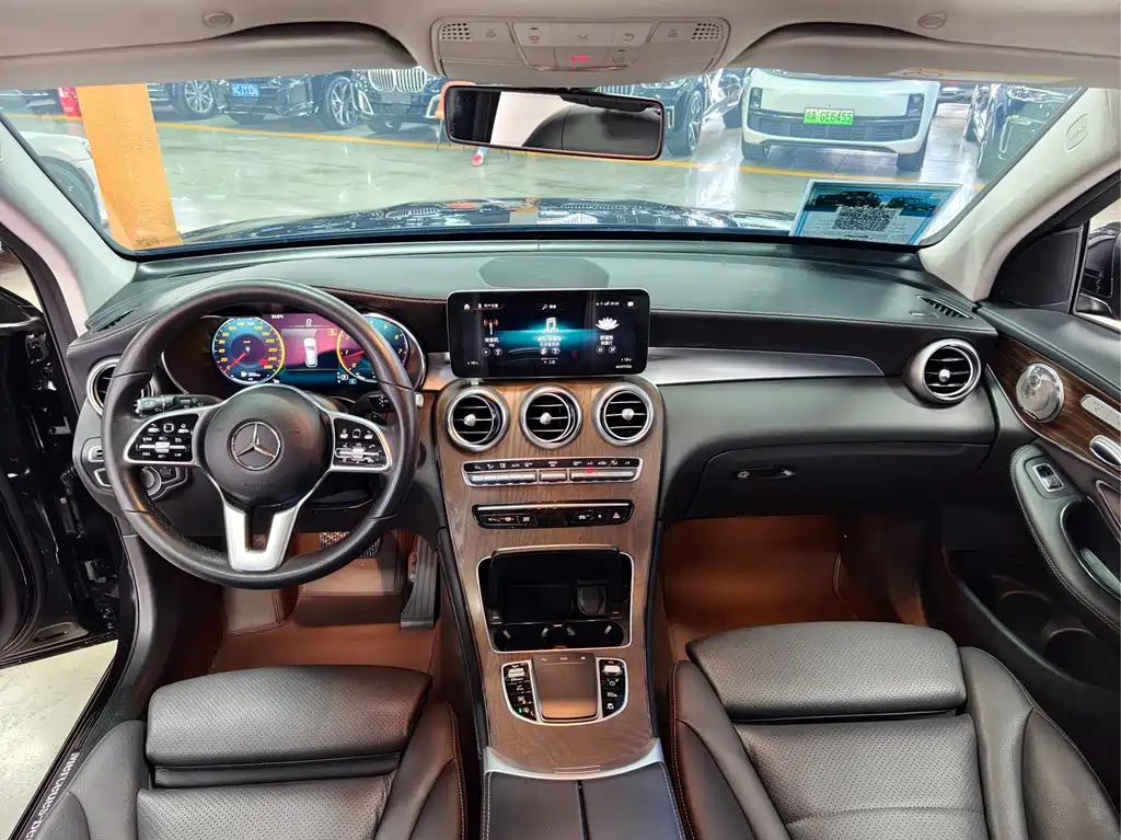 Mercedes-Benz GLC 2021 GLC 260 L 4MATIC luxury model купить на сайте DeffCars