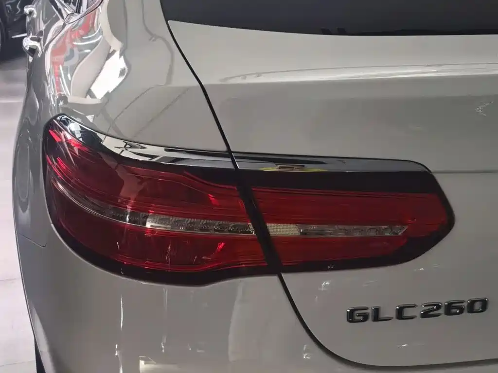 Mercedes-Benz GLC Coupe 2019 GLC 260 4MATIC Coupe SUV купить на сайте DeffCars