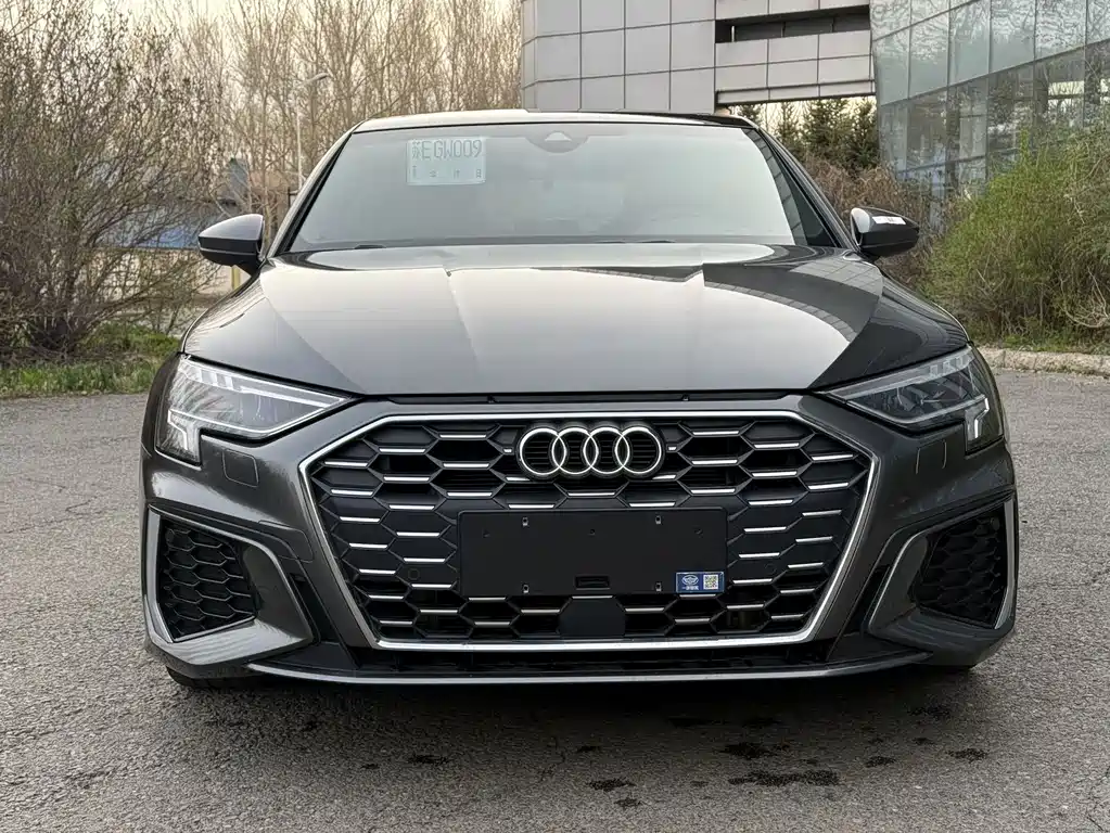 Audi A3 2023 Sportback 35 TFSI stylish and sporty купить на сайте DeffCars