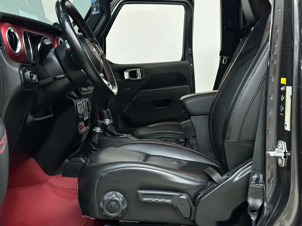 Wrangler 2021 2.0T Robin Hood Four-Door Edition купить на сайте DeffCars