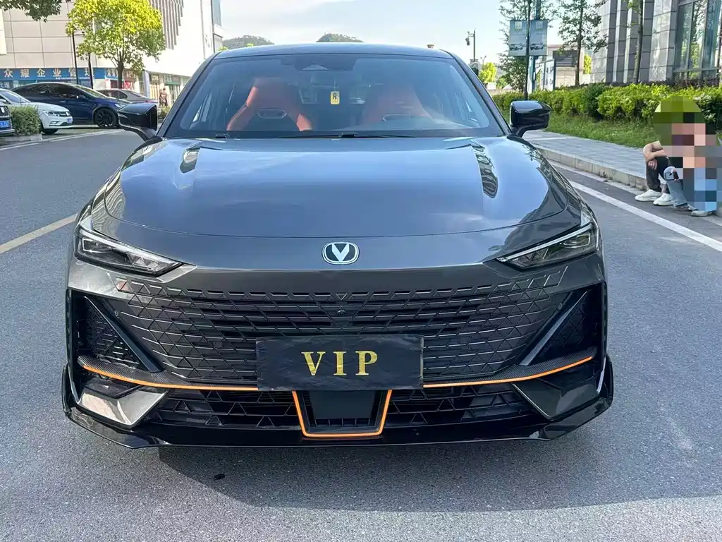Changan UNI-V 2023 1.5T sports version купить на сайте DeffCars