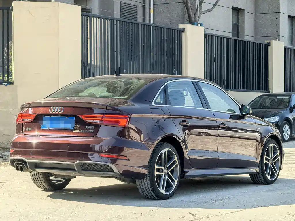 Audi A3 2019 Limousine 35 TFSI Enterprising National V купить на сайте DeffCars