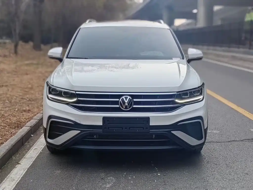 Tiguan L 2022 330TSI automatic two-wheel drive smart version купить на сайте DeffCars