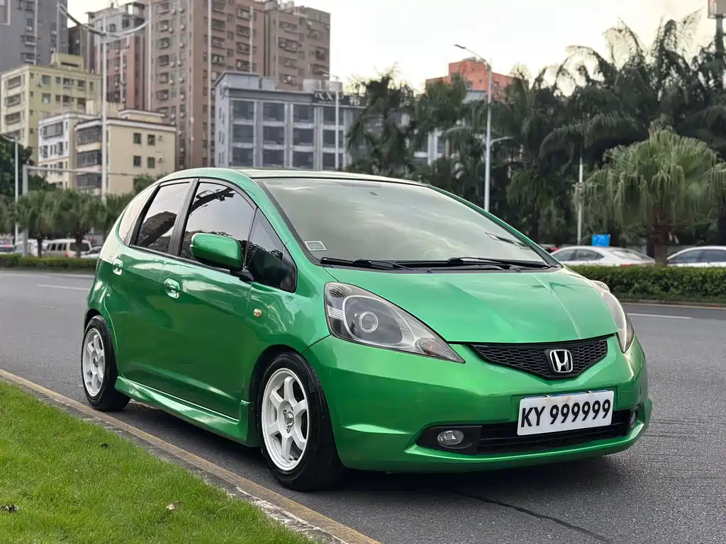 Fit 2008 1.5L automatic luxury version купить на сайте DeffCars