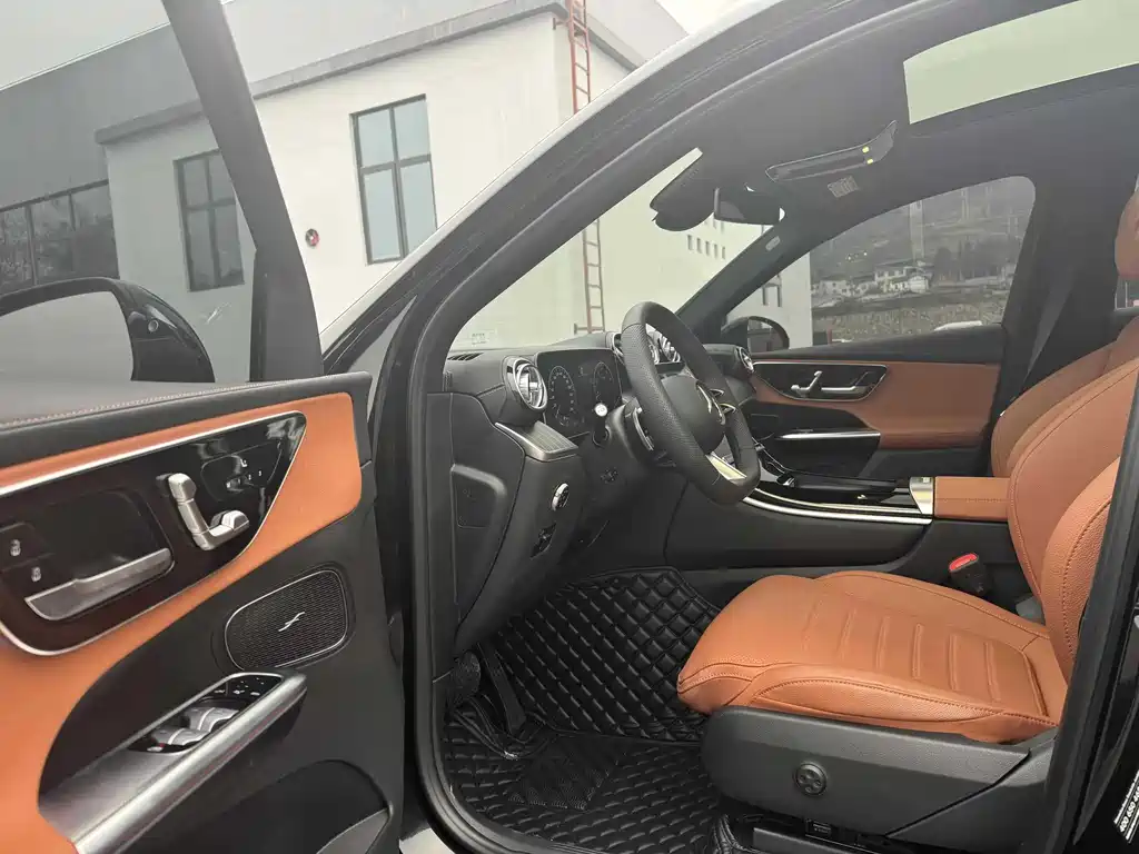 Mercedes-Benz GLC 2024 GLC 260 L 4MATIC Dynamic 7-seater купить на сайте DeffCars