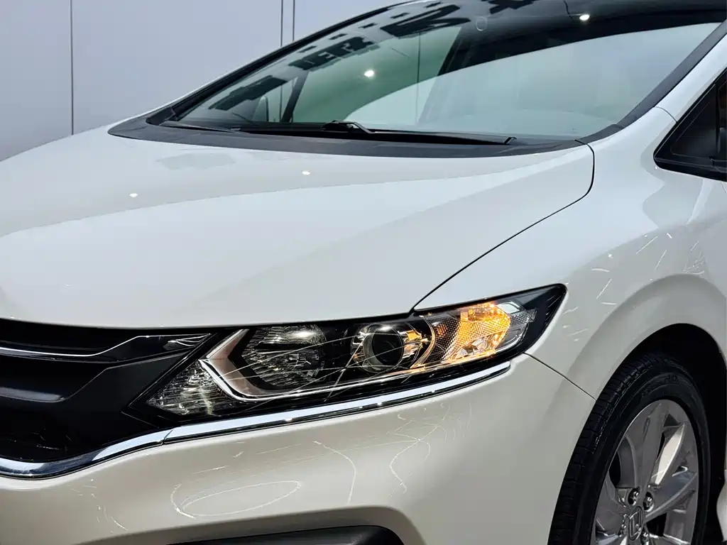 Jade 2017 1.8L automatic comfort version 5 seats купить на сайте DeffCars