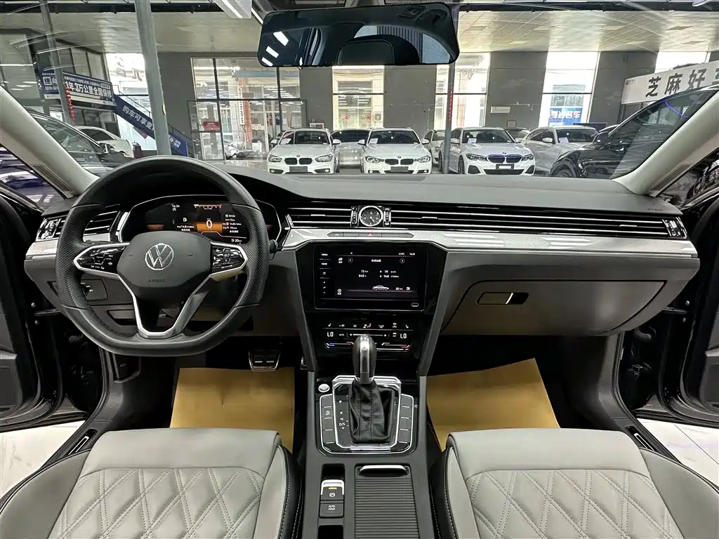 Magotan 2023 2 million commemorative edition 330TSI DSG leading model купить на сайте DeffCars