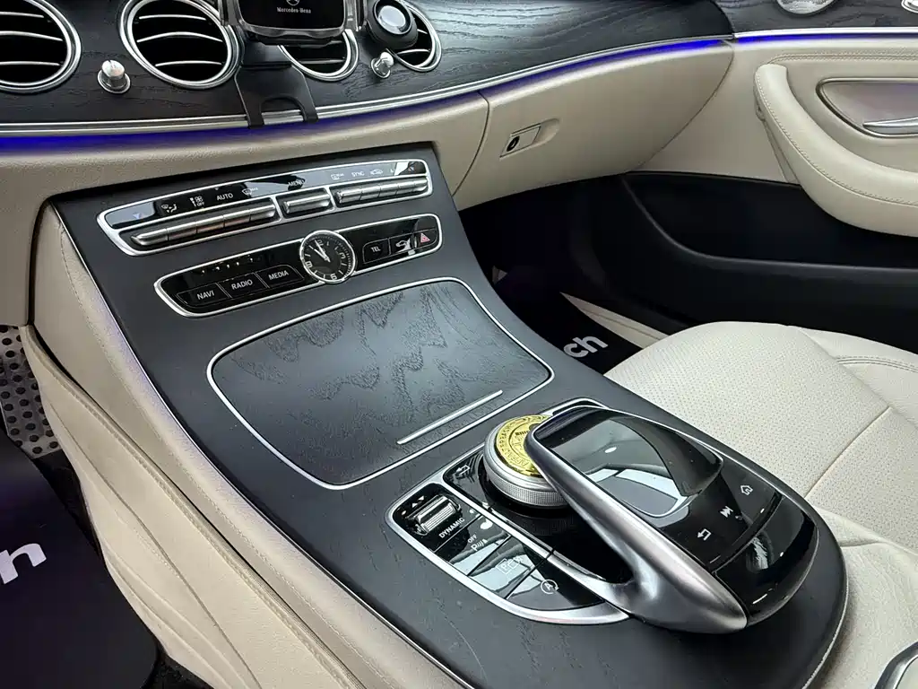 Mercedes-Benz E-Class 2017 E 300 L Sports Luxury Model купить на сайте DeffCars