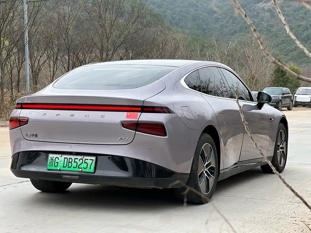 Xpeng P7 2023 model P7i 702 Pro купить на сайте DeffCars